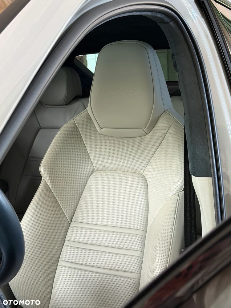 Porsche Cayenne - 20