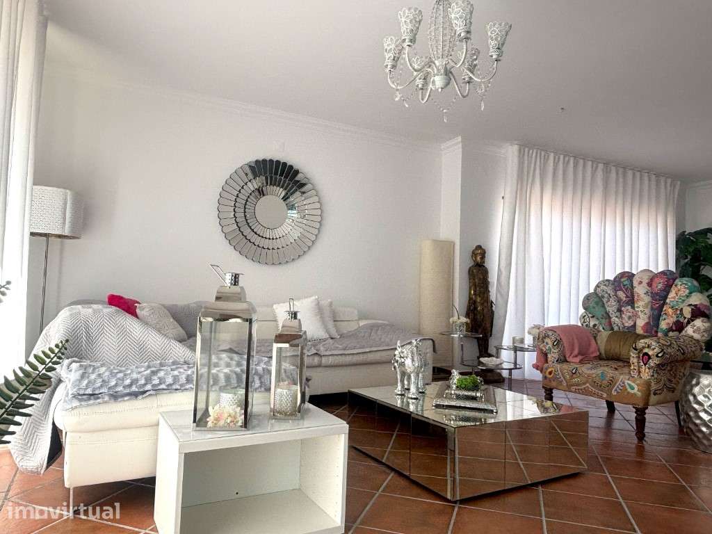 Moradia T4 com Jardim, Garagem e Vista Mar - Nazaré - Grande imagem: 4/30