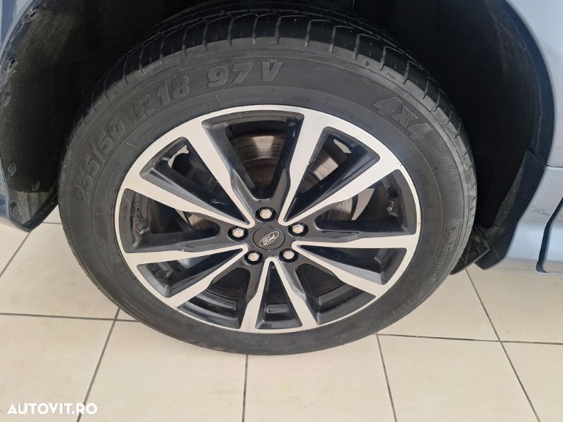 Ford Kuga 2.0 TDCi 4WD Powershift ST-Line - 9