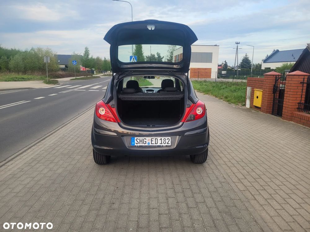 Opel Corsa 1.4 16V Active - 9