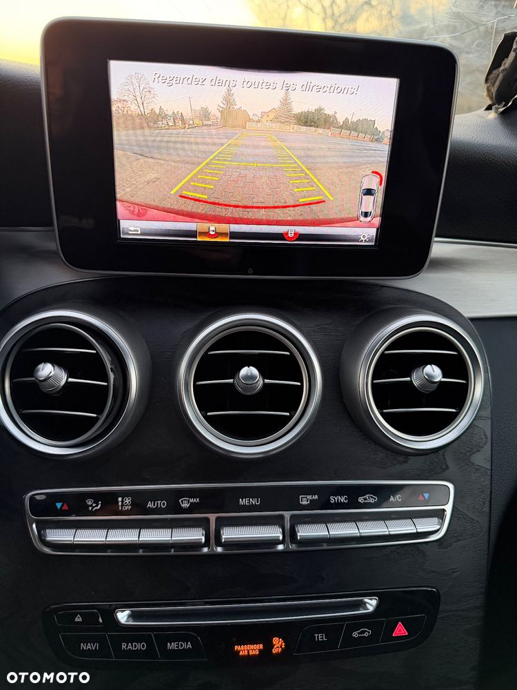 Mercedes-Benz Klasa C 180 BlueEFFICIENCY 7G-TRONIC Edition 1 - 22