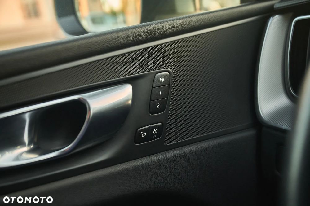 Volvo XC 60 B4 D Geartronic Inscription - 33