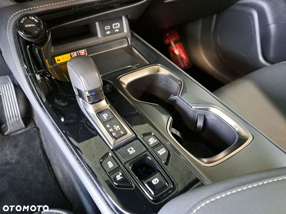 Lexus NX - 25