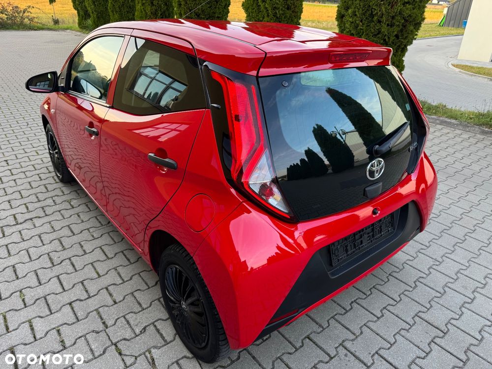 Toyota Aygo x-business - 6