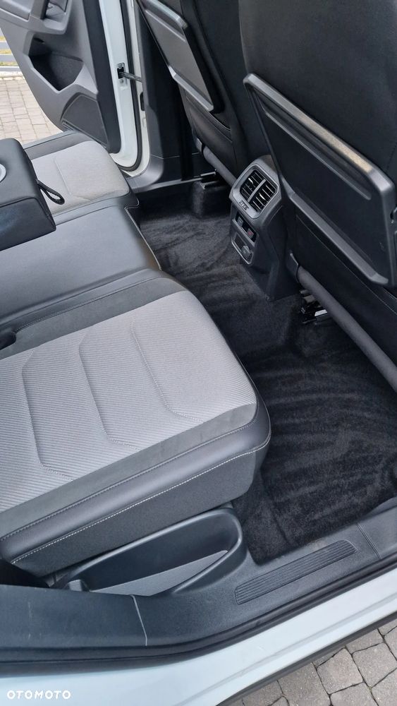 Volkswagen Tiguan 2.0 TDI SCR R-Line - 19