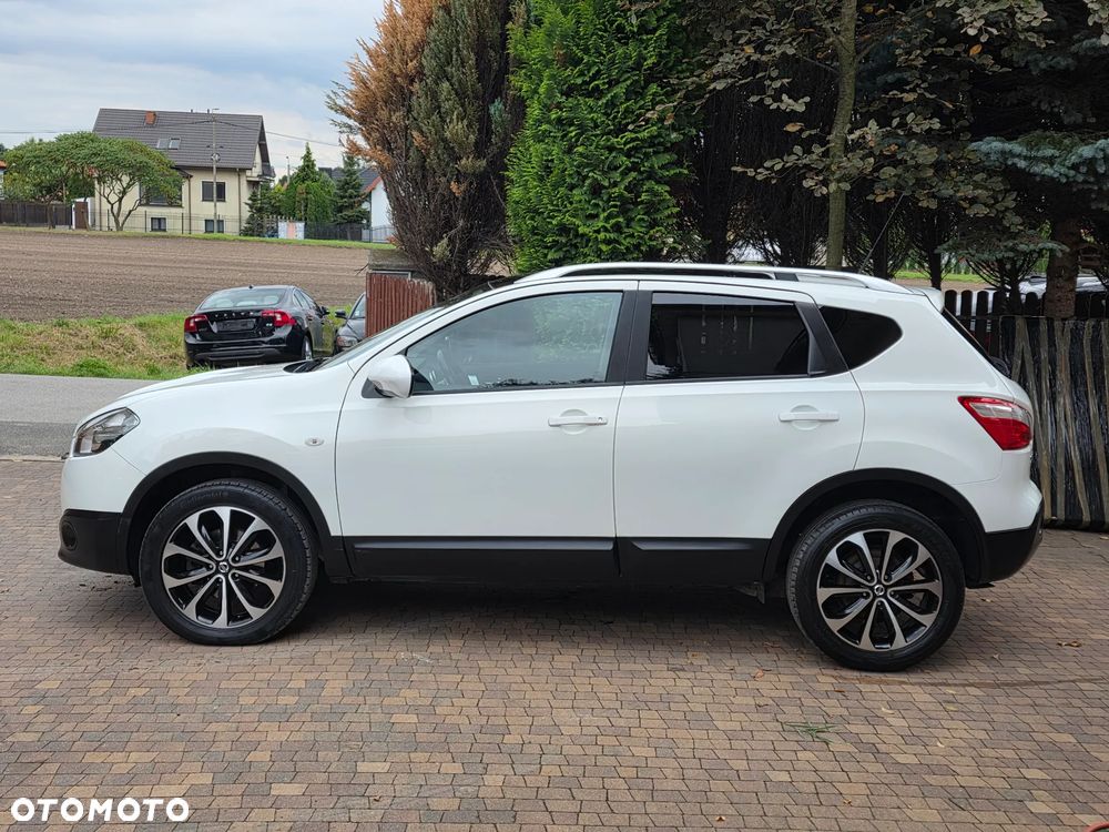 Nissan Qashqai 2.0 dCi DPF tekna - 13