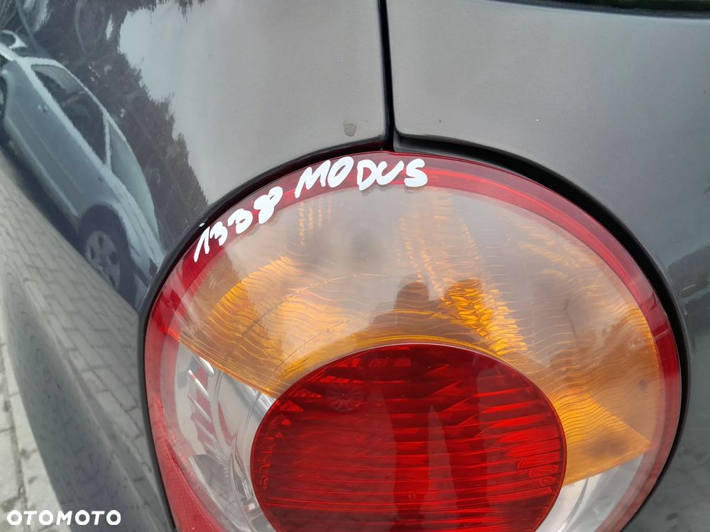RENAULT MODUS LAMPA TYLNA LEWA W BŁOTNIK - 4