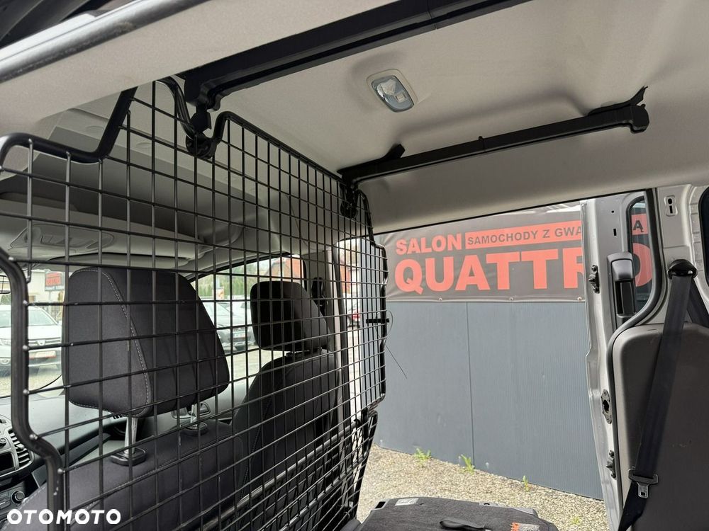 Ford Transit Connect - 39