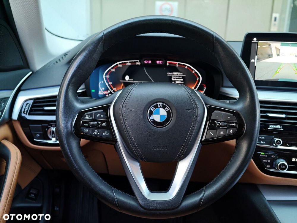 BMW Seria 5 - 13