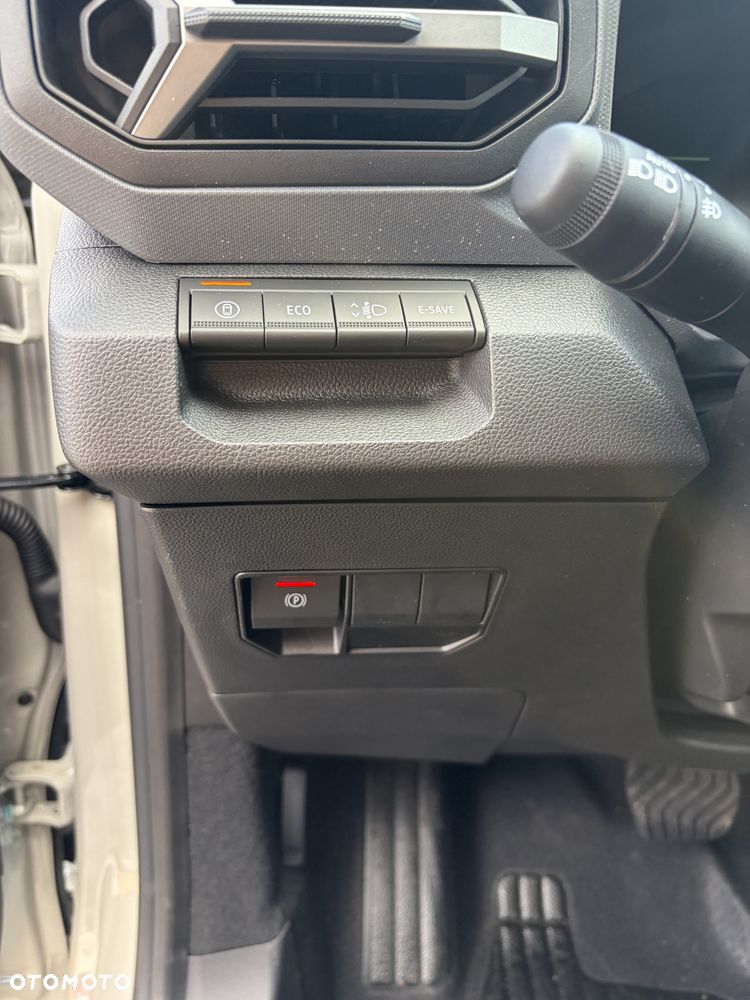 Dacia Duster 1.8 Full Hybrid 155 Journey MMT - 18