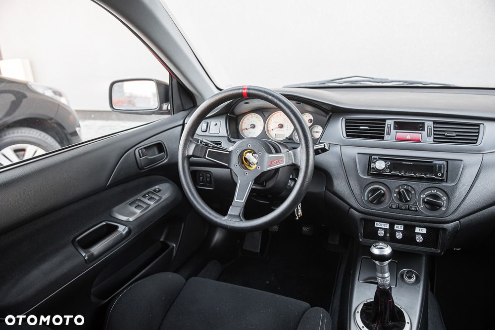 Mitsubishi Lancer Evo VII - 23