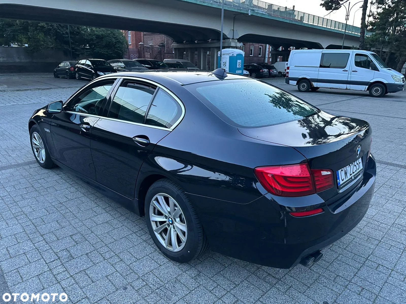 BMW Seria 5 530d xDrive - 7