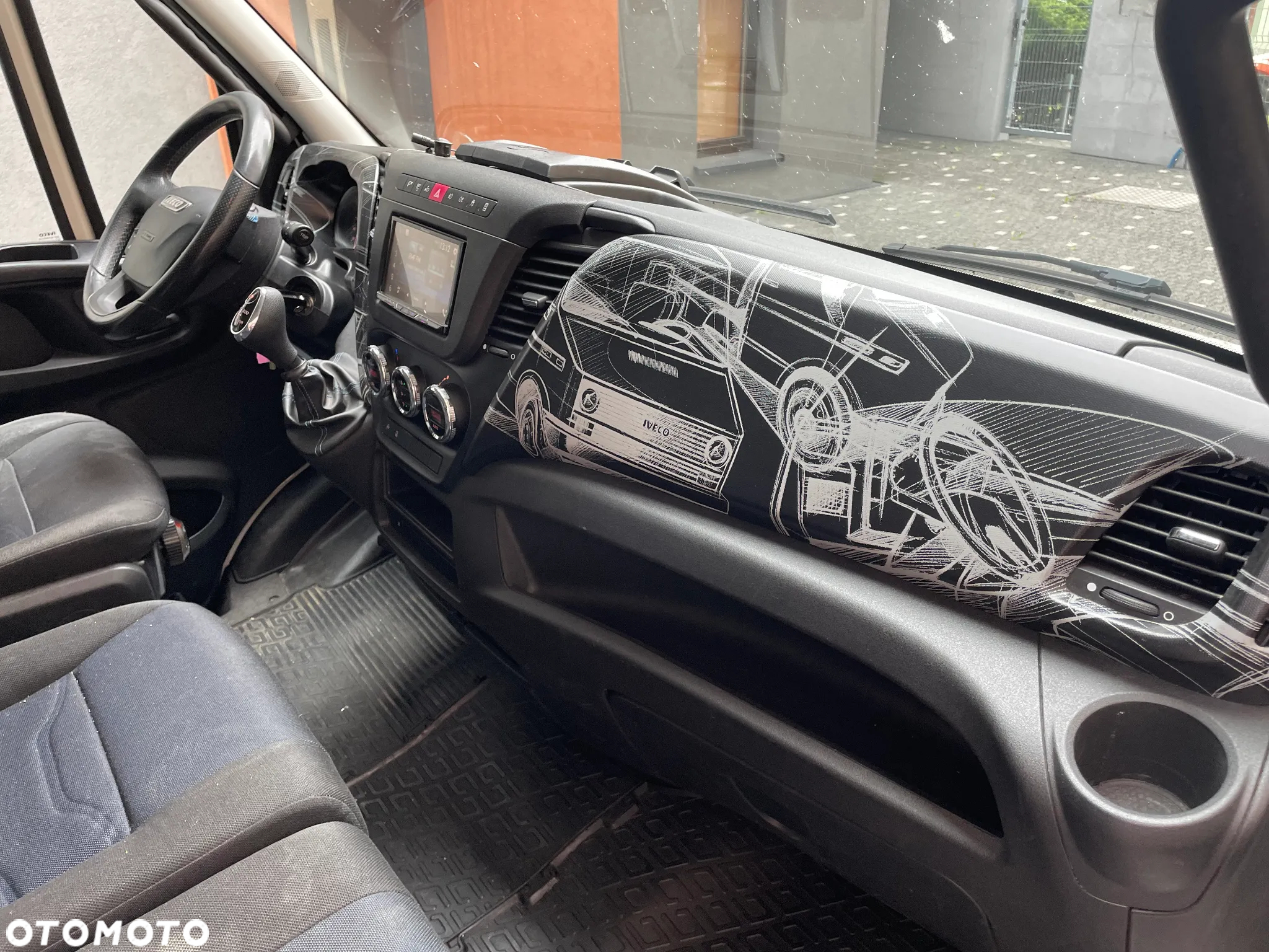 Iveco DAILY 35S16 - 8