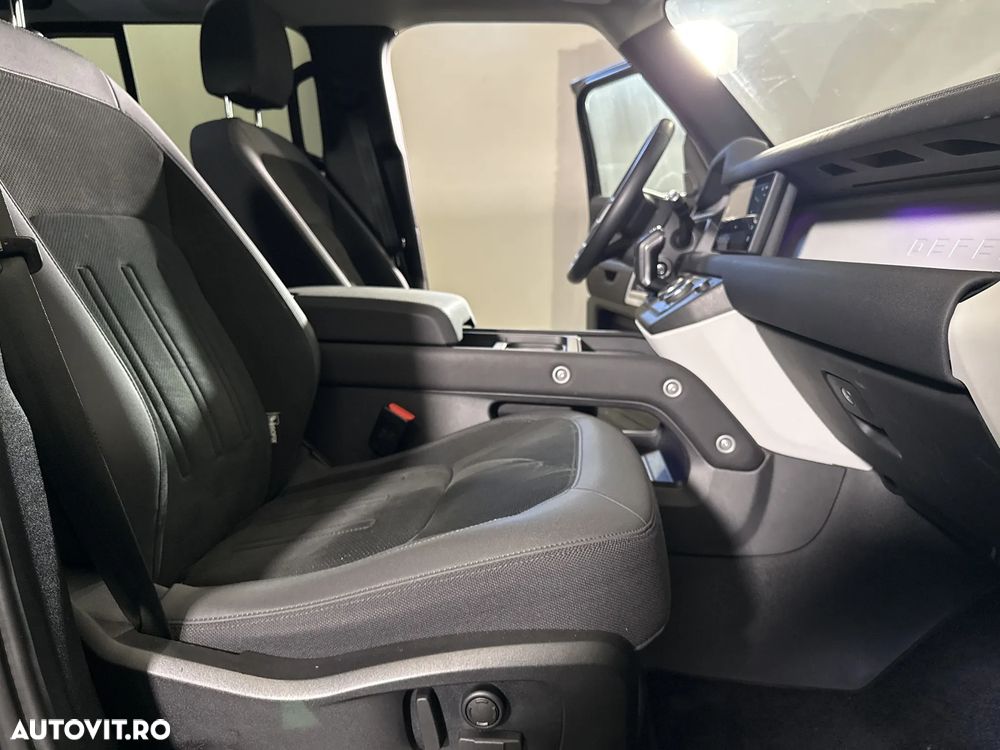 Land Rover Defender 110 3.0 P400 MHEV - 12
