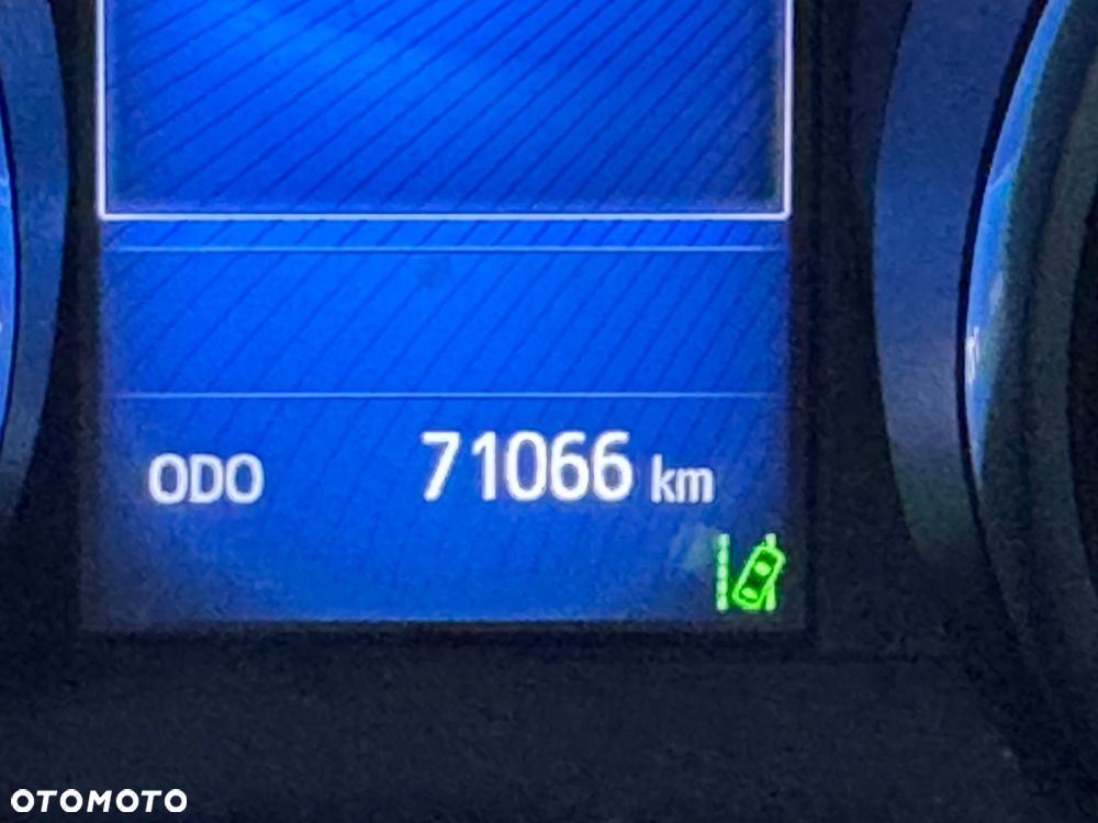 Toyota Auris - 38