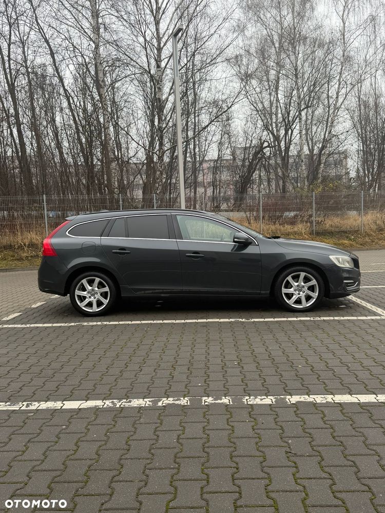 Volvo V60 D2 Edition - 8