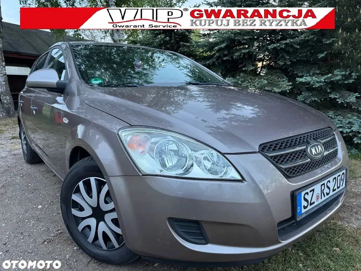 Kia Ceed - 1