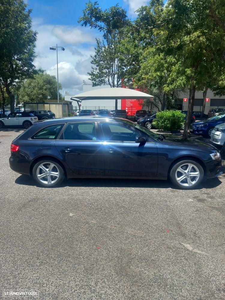 Audi A4 Avant 2.0 TDI DPF Ambiente - 4