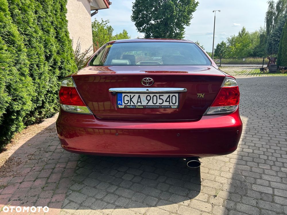 Toyota Camry - 11