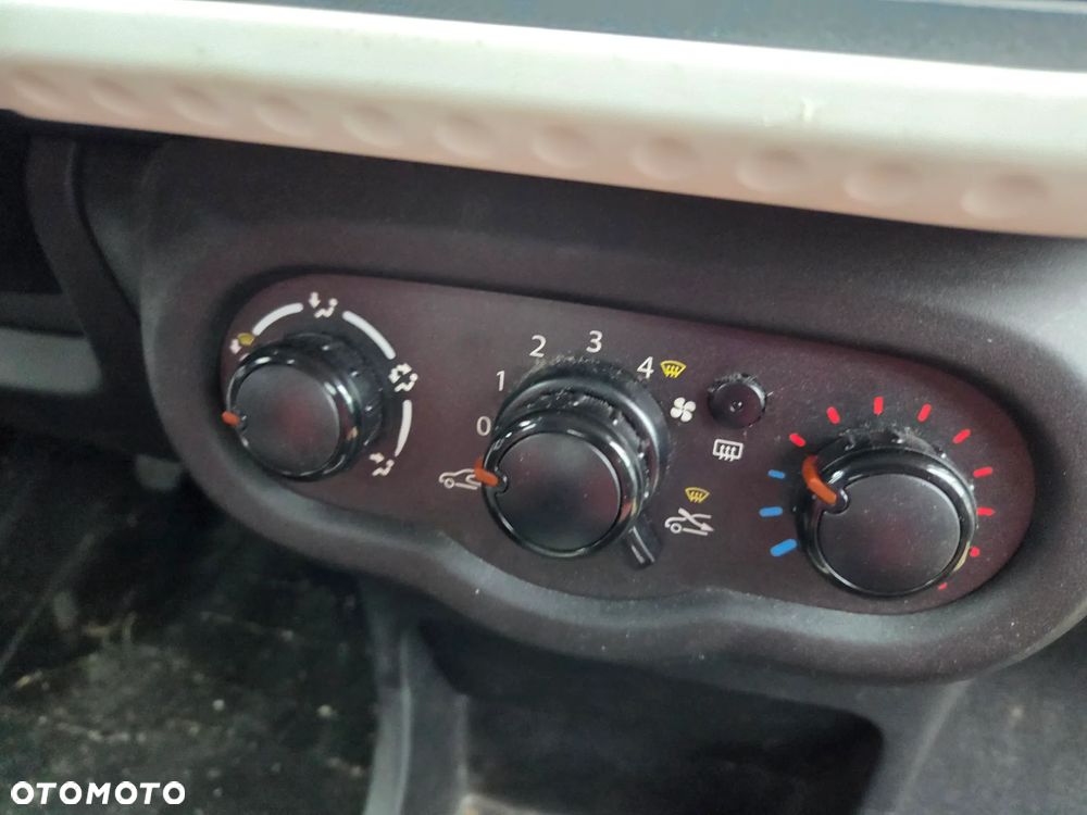 Renault Twingo SCe 70 LIMITED - 6