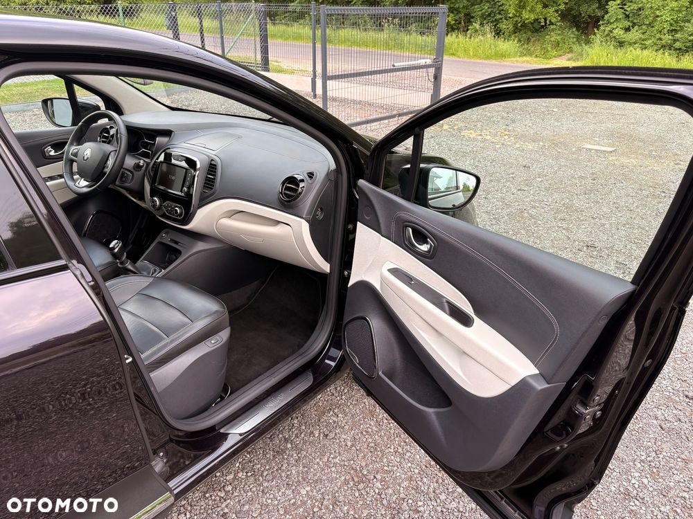Renault Captur 1.2 Energy TCe Initiale Paris - 24
