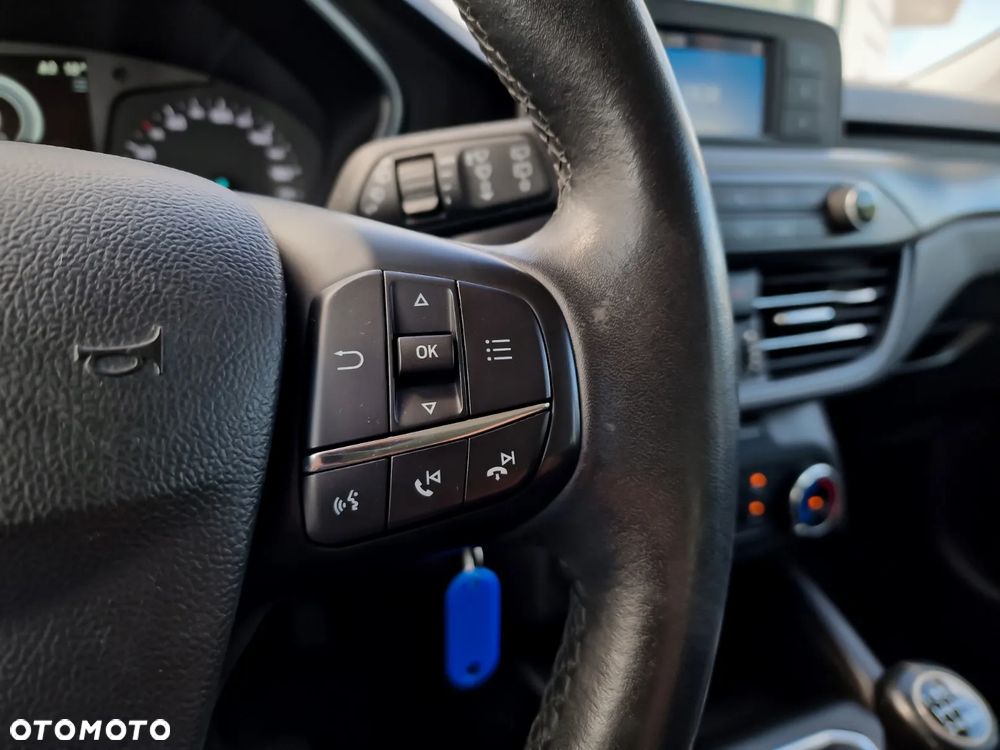 Ford Focus 1.0 EcoBoost Trend - 13