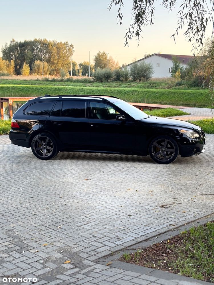 BMW Seria 5 525d - 5