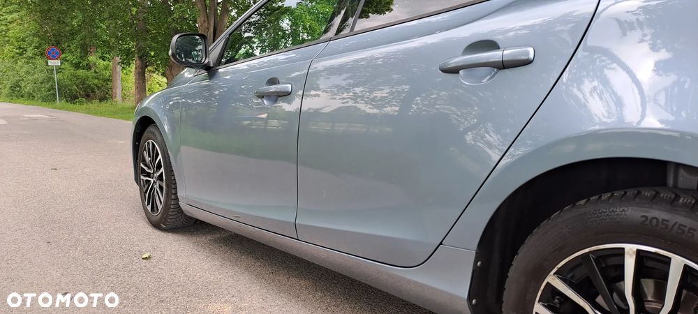 Volvo V40 T3 Geartronic Momentum - 12