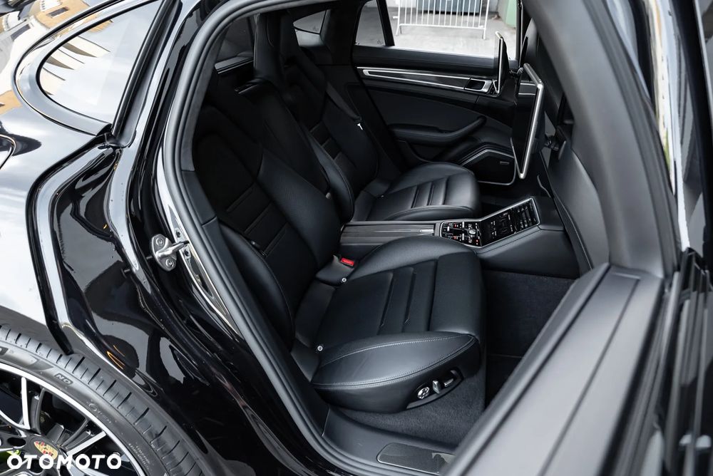 Porsche Panamera - 19