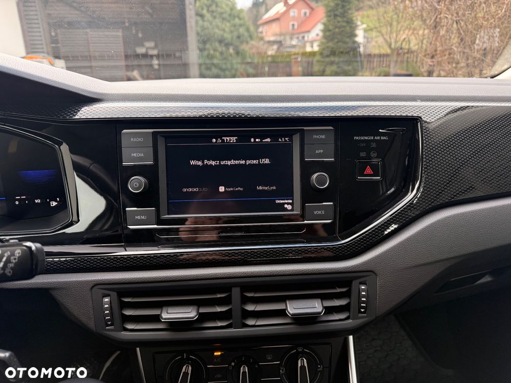 Volkswagen Polo 1.0 MPI Life - 20