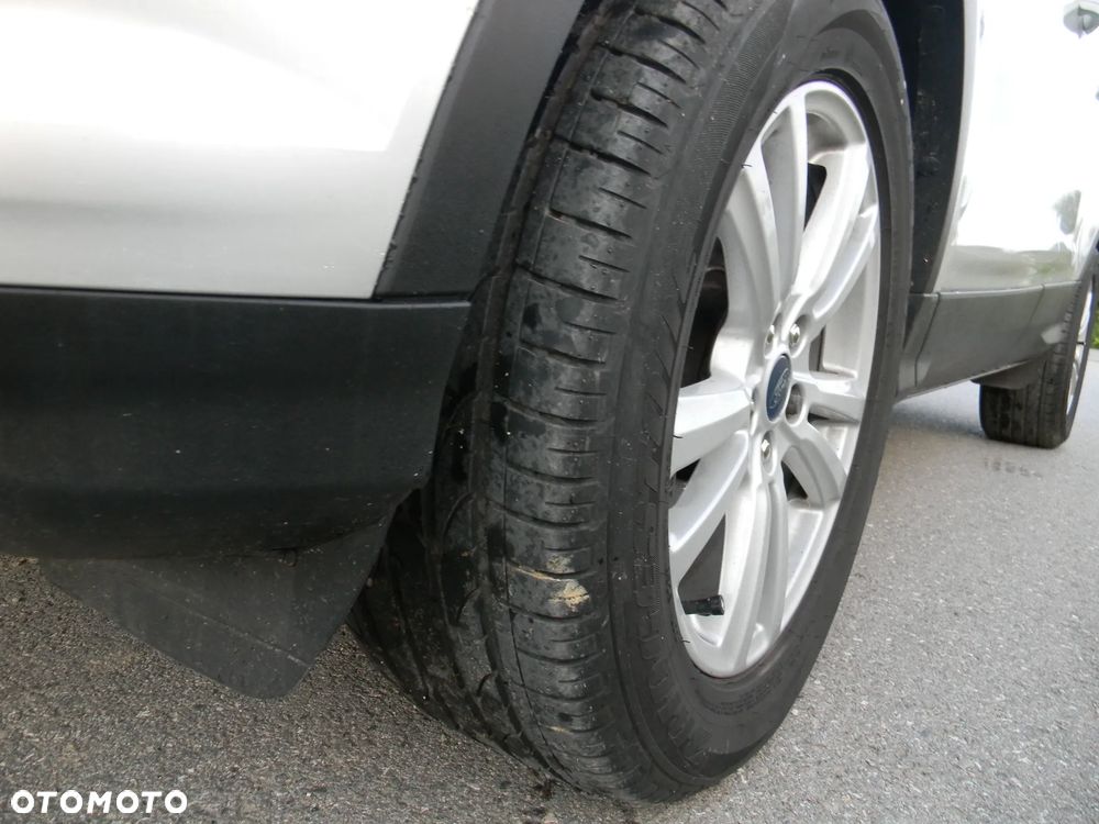 Ford Kuga 1.5 EcoBoost 2x4 Business Edition - 5