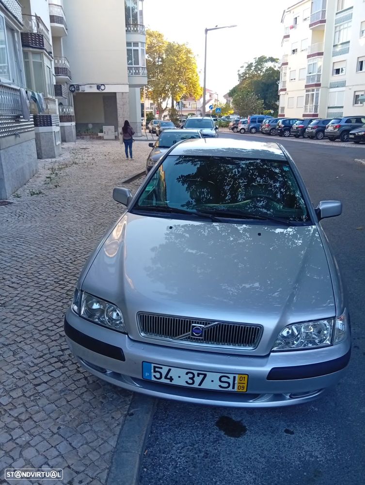 Volvo S40 1.9 D CR - 12