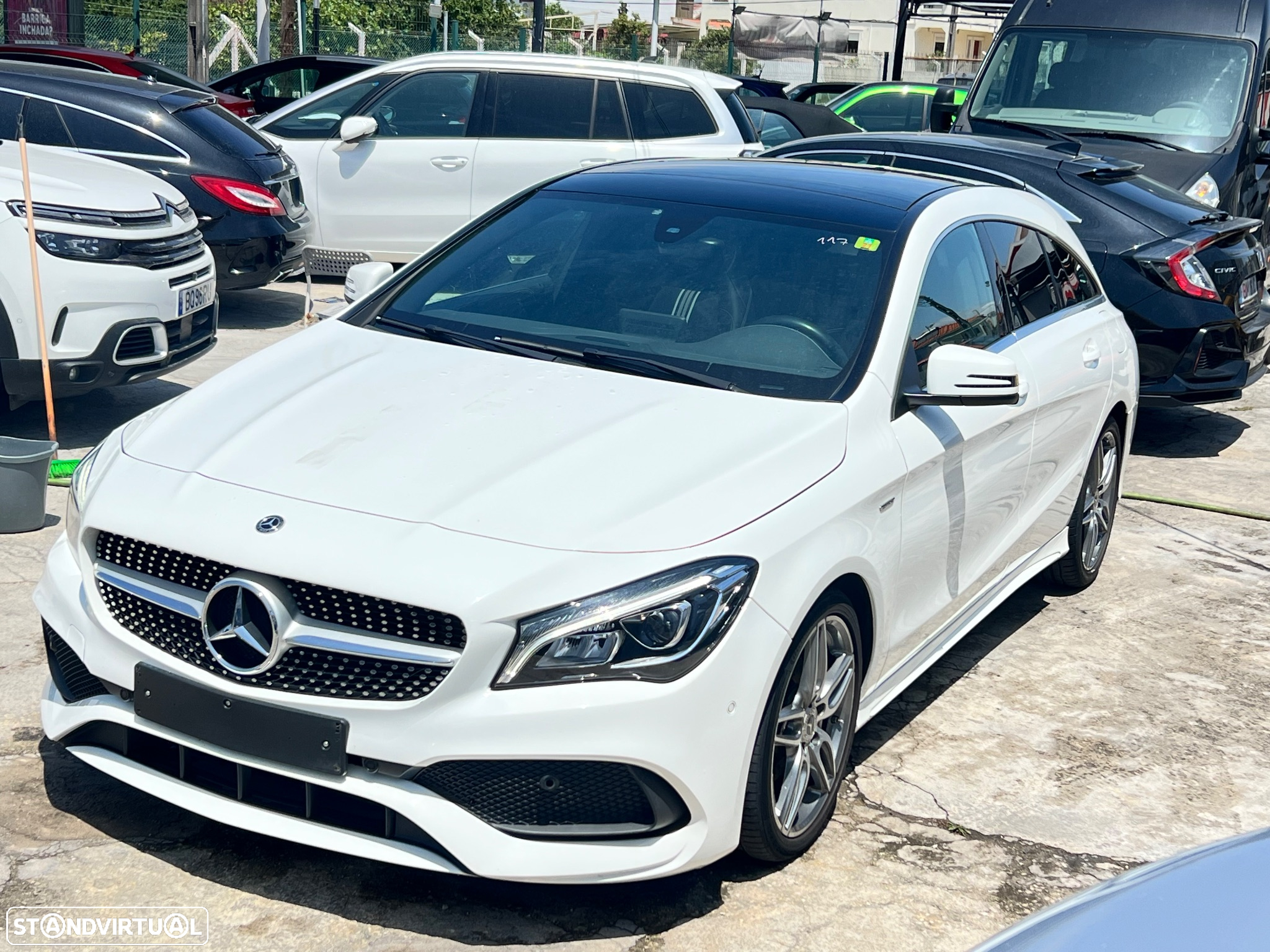 Mercedes-Benz CLA 180 d Shooting Brake AMG Line - 3