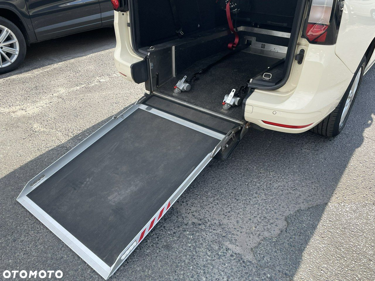Volkswagen Caddy 2.0 TDI BMT (7-Si.) DSG Edition Maxi - 31