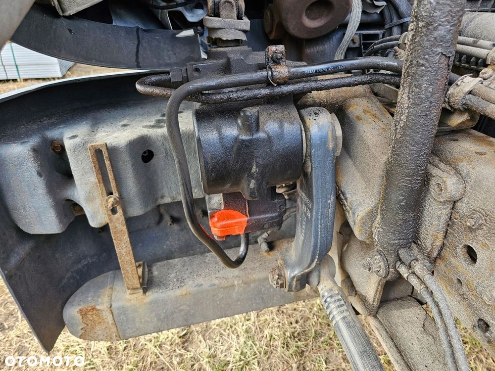 PRZEKŁADNIA KOLUMNA MAGLOWNICA KIEROWNICZA ZF WF2 IVECO EUROCARGO FELGI 19,5 - 2