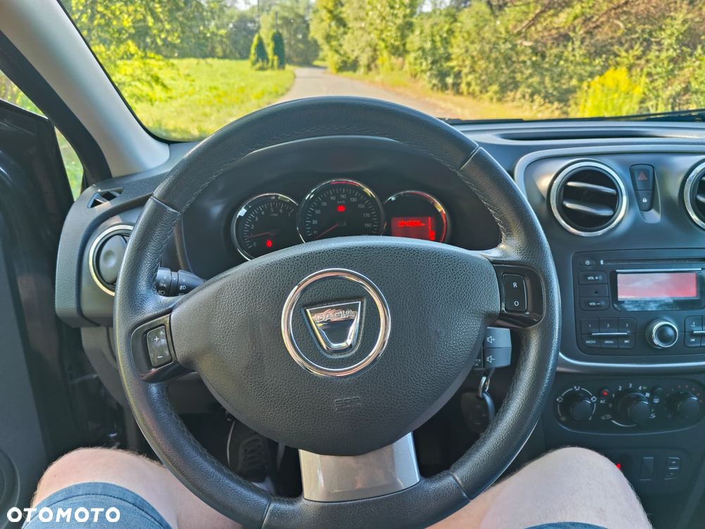 Dacia Sandero dCi 90 Laureate - 13