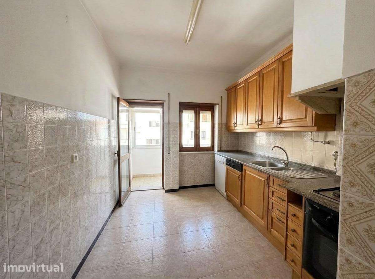 Apartamento T2 na Baixa da Banheira - Grande imagem: 2/19