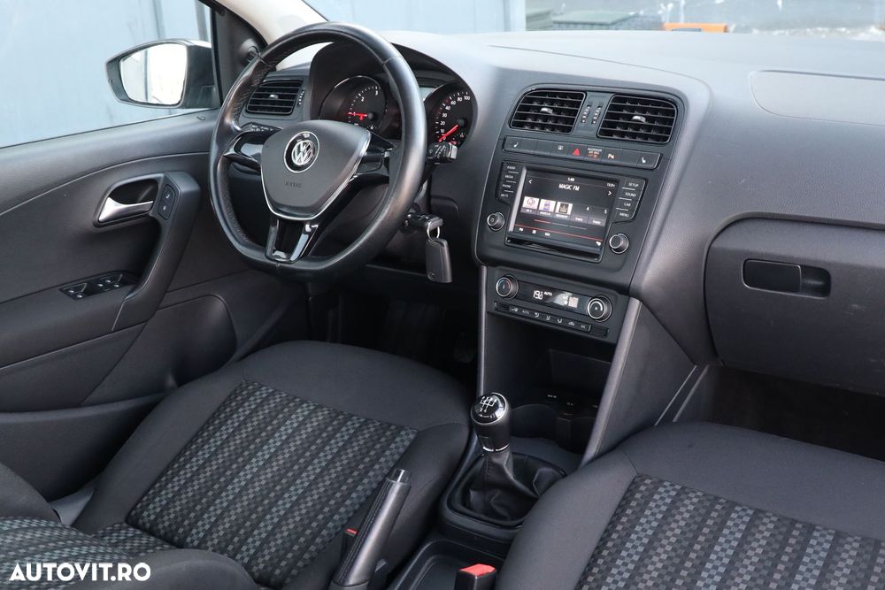 Volkswagen Polo 1.4 TDI (Blue Motion Technology) Comfortline - 21