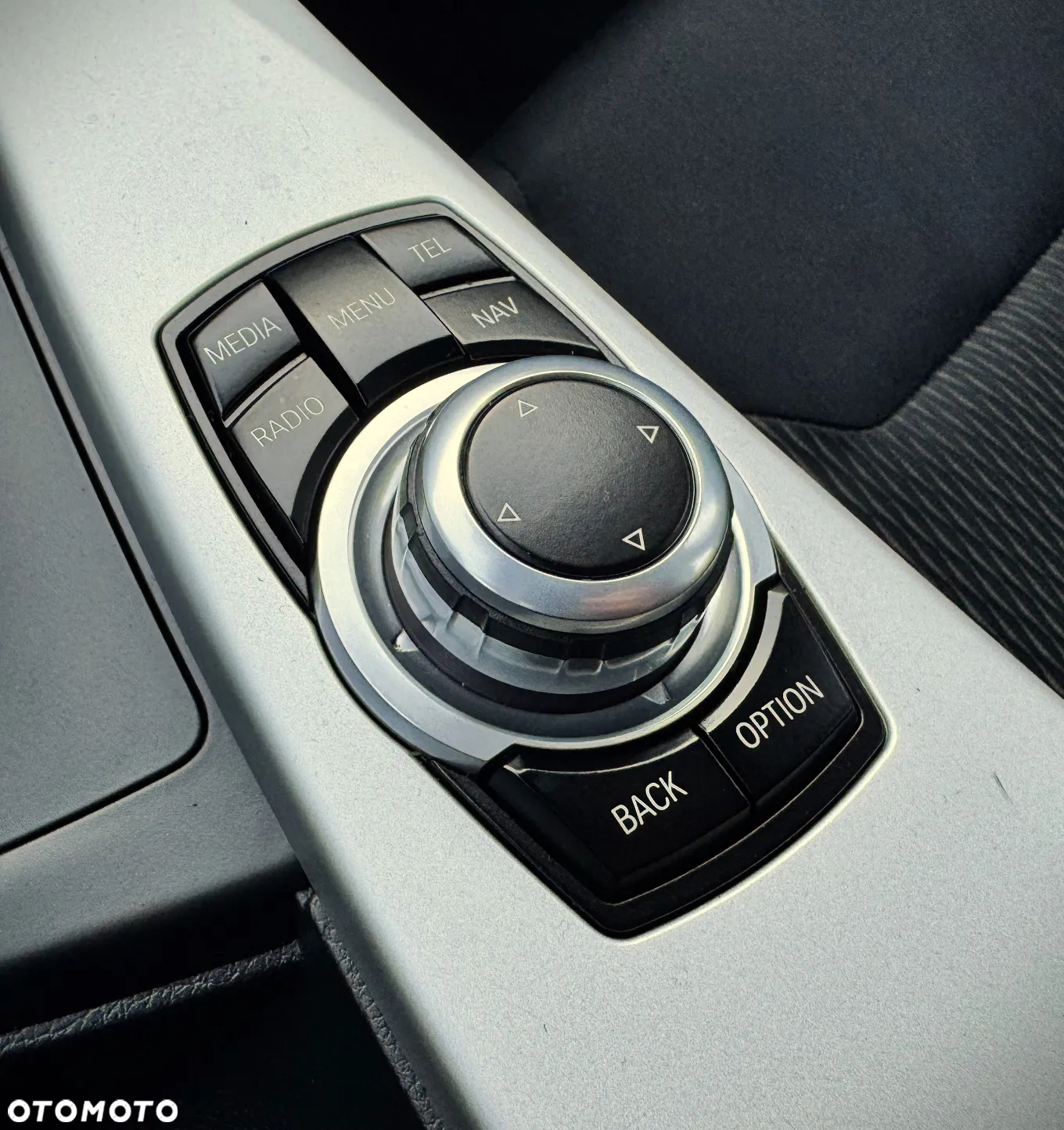 BMW Seria 3 320i Touring xDrive - 29