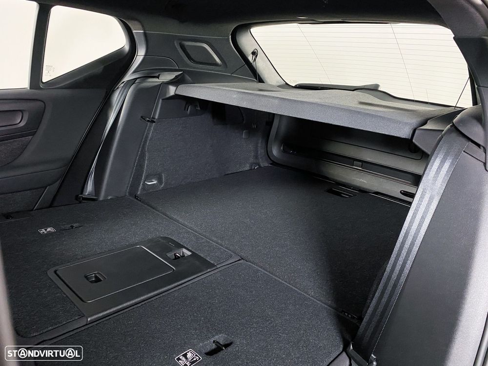 Volvo XC 40 Recharge Core - 20