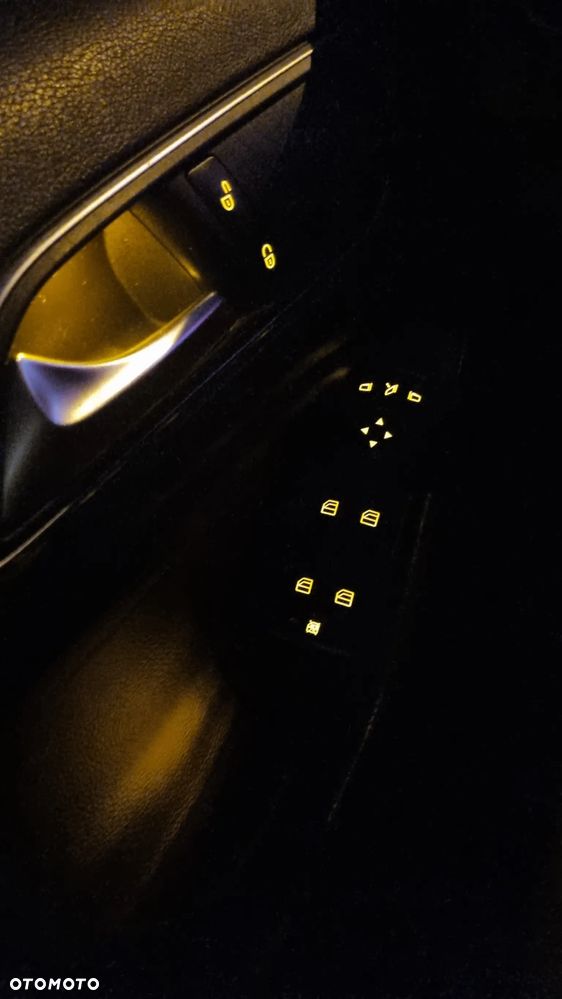 Mercedes-Benz Klasa A 180 CDI 7G-DCT - 23