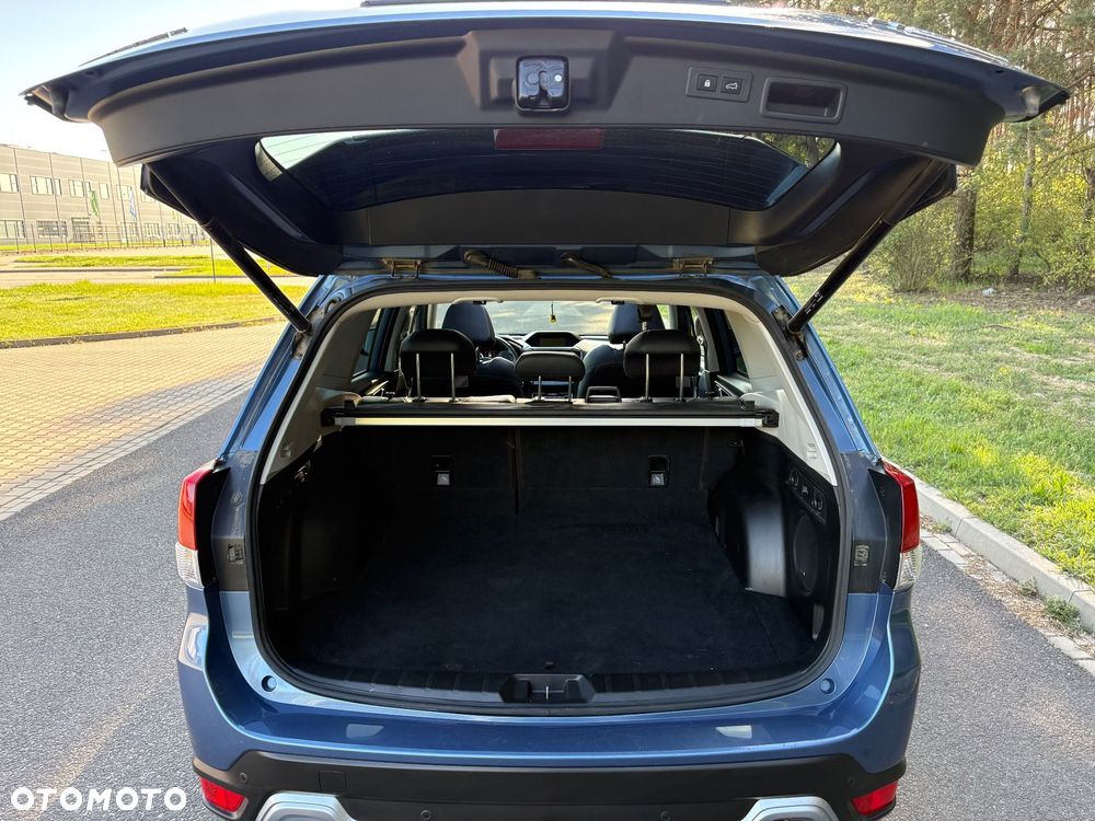 Subaru Forester 2.0i-L Platinum (EyeSight) Lineartronic - 23