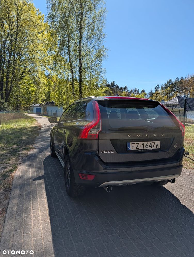 Volvo XC 60 D5 AWD Kinetic - 5