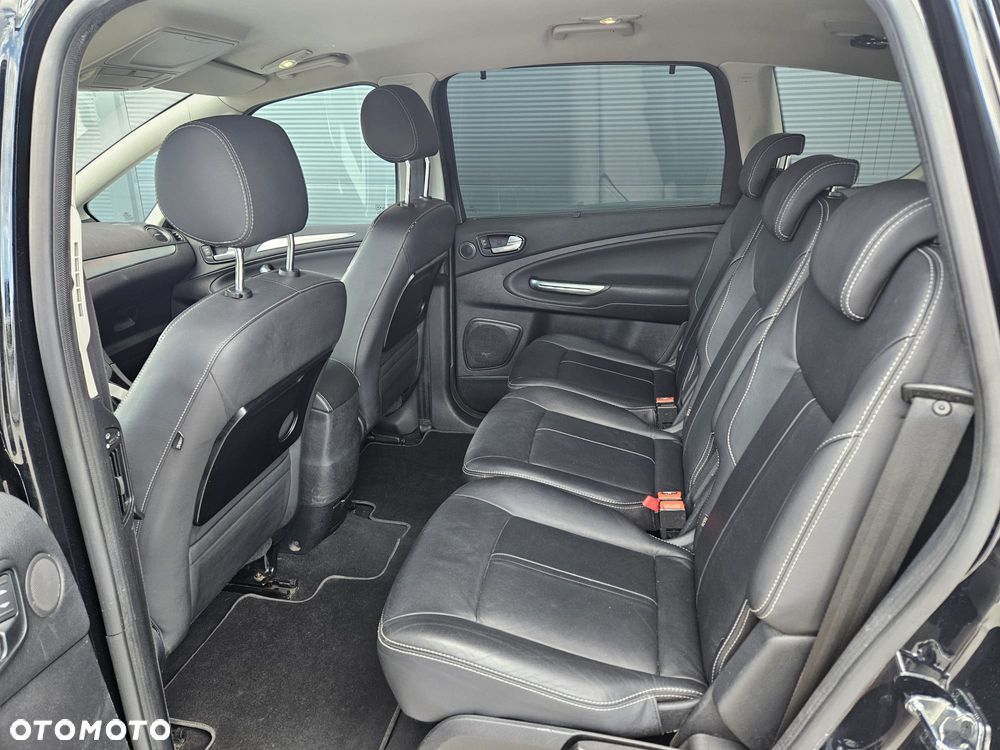 Ford S-Max 2.0 TDCi DPF Titanium - 11