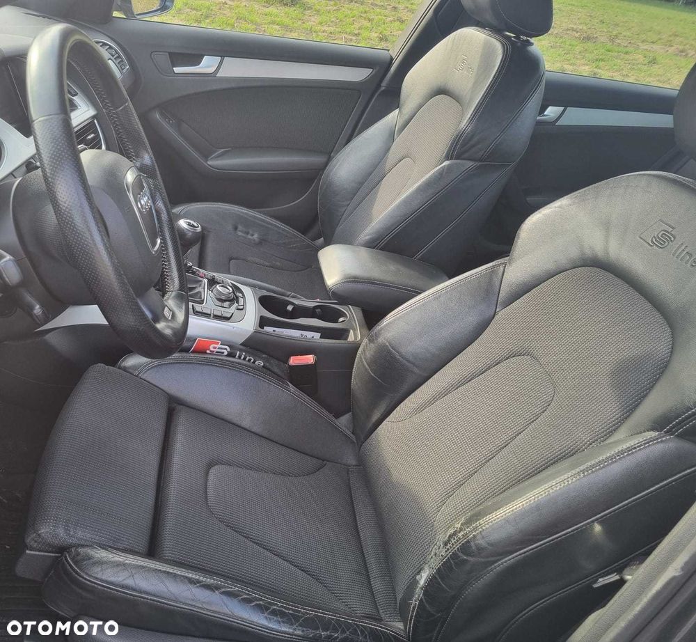 Audi A4 Limousine - 5