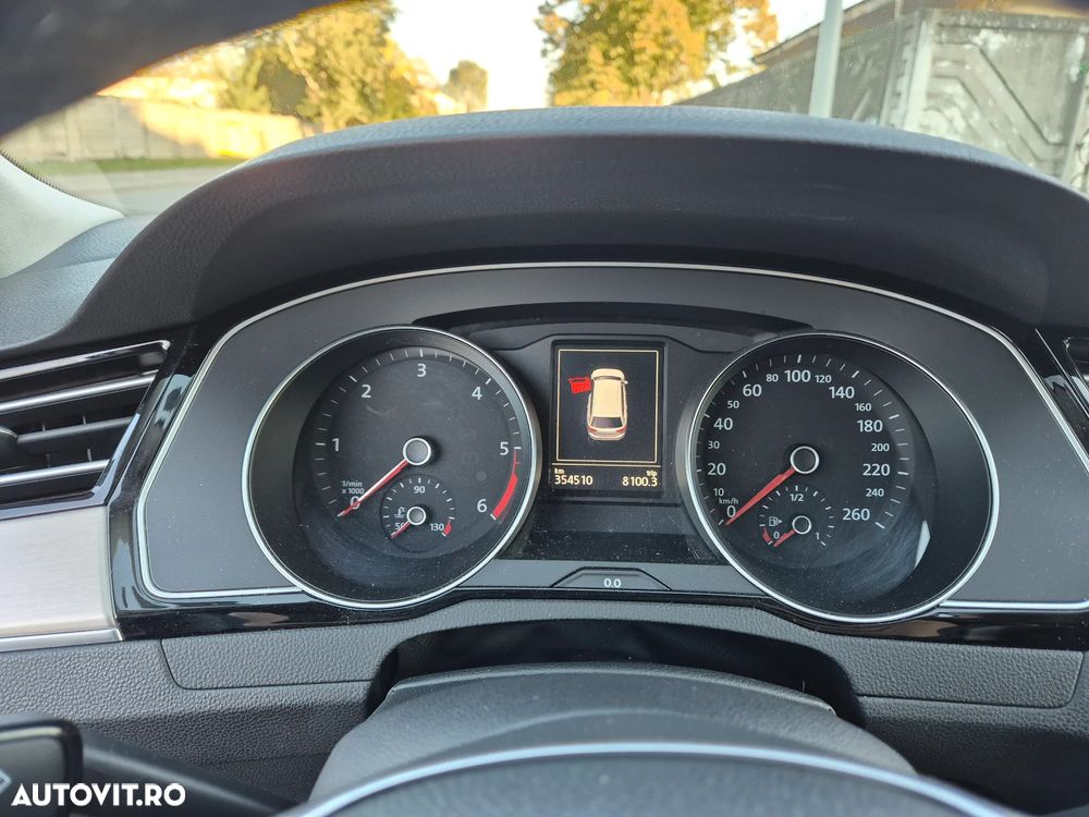 Volkswagen Passat 2.0 TDI (BlueMotion Technology) Highline - 11