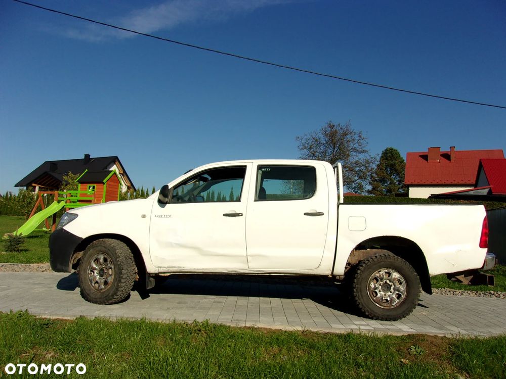 Toyota Hilux 2.5 D-4D Active - 6