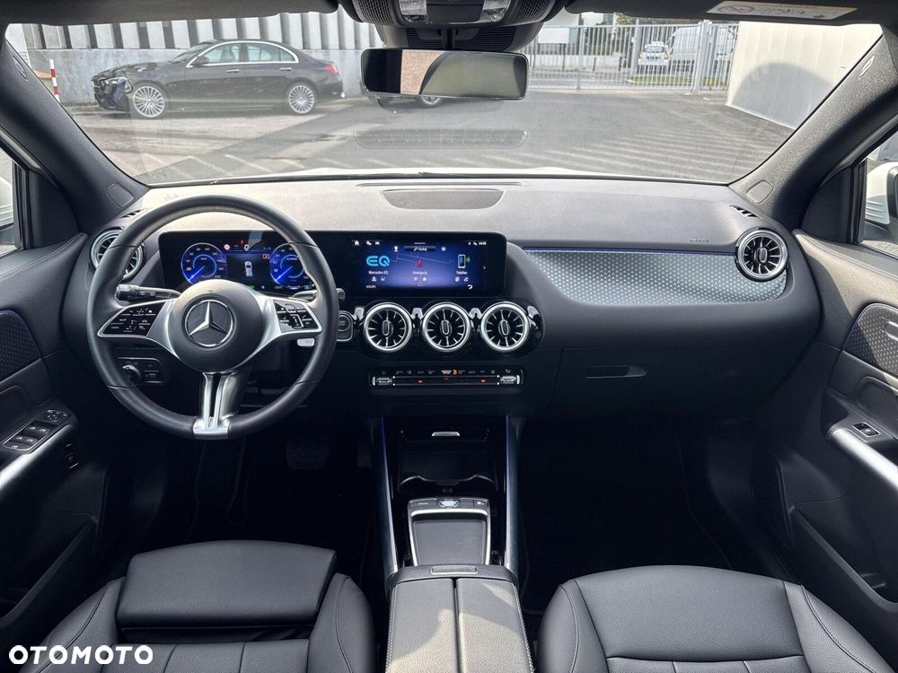 Mercedes-Benz EQA - 14