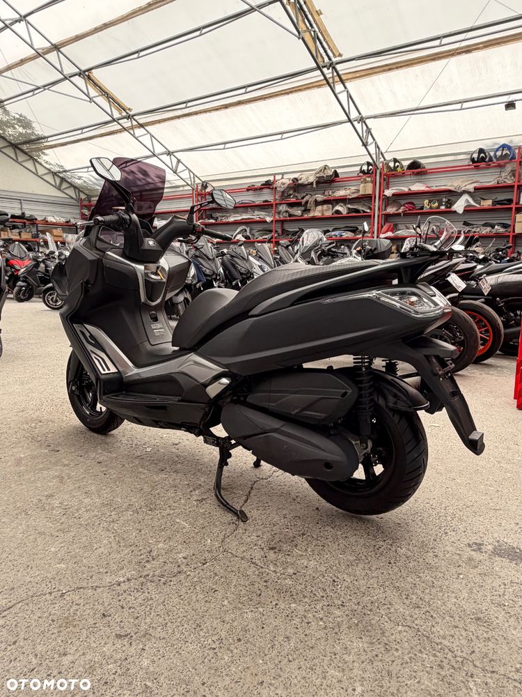 Kymco Downtown - 6