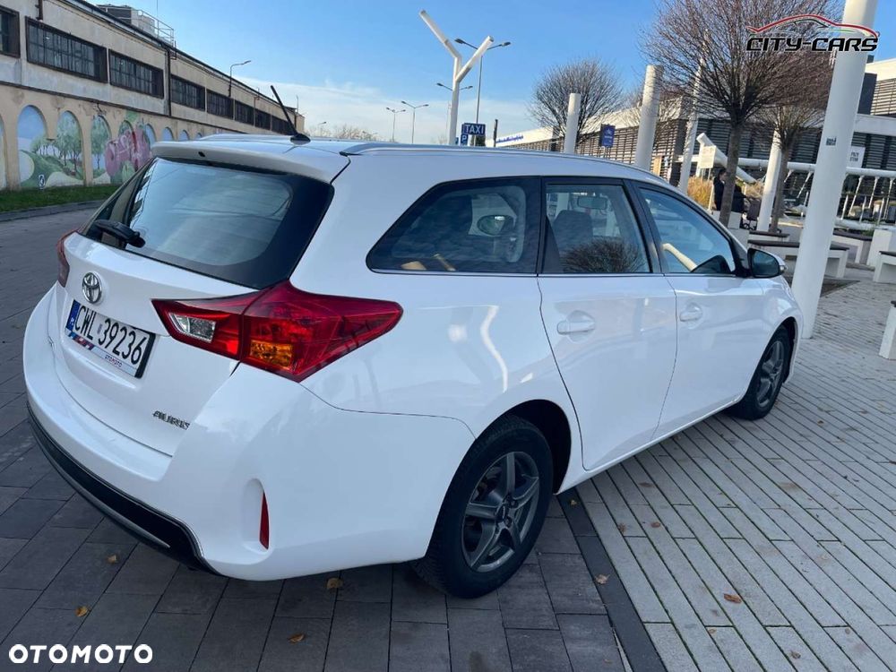 Toyota Auris - 27
